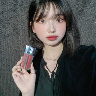 [블랙루즈] 에어 핏 벨벳 틴트 시즌6 5종 중 택1+랜덤1 — 5점을 준 리뷰어가 2020년 6월 올린 사용 사진