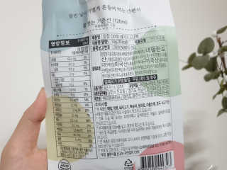 [꾸콤] 참참 OOTD쉐이크 고단백 일주일세트 50g x 5 — 5점을 준 리뷰어가 2020년 10월 올린 사용 사진