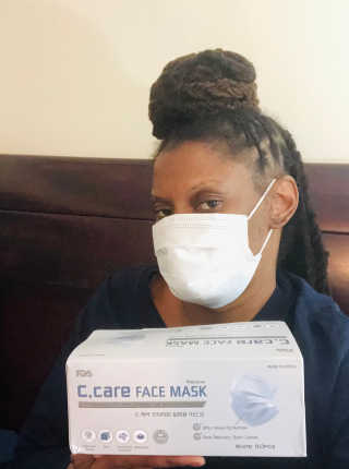 C.Care 프리미엄 3겹 페이스 마스크 50개 상자 포함 피부 친화적인 부드러운 안감 Made in Korea FDA 승인 — 3점을 준 리뷰어가 2021년 1월 올린 사용 사진