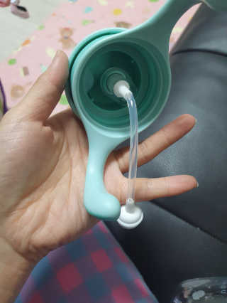 유비맘 트라이탄 코니빨대컵_컬러 랜덤 발송 — 5점을 준 리뷰어가 2020년 10월 올린 사용 사진