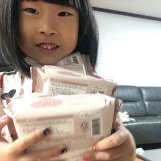 아이수 브론 몬스터 휴대용 아기 물티슈 — 5점을 준 리뷰어가 2020년 12월 올린 사용 사진