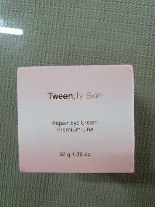 Tween.Ty Skin 트웬티스킨 리페어 아이크림 프리미엄 라인 — 4점을 준 리뷰어가 2020년 10월 올린 사용 사진
