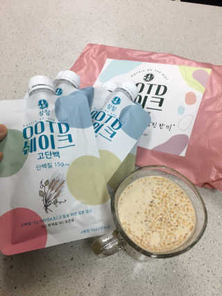 [꾸콤] 참참 OOTD쉐이크 고단백 일주일세트 50g x 5 — 4점을 준 리뷰어가 2020년 11월 올린 사용 사진