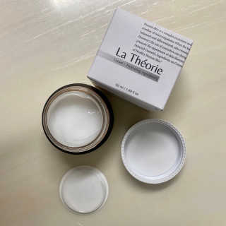 La Theorie Hydrating Ingredients | 하이드레이팅 인그레이디언츠 — 5점을 준 리뷰어가 2020년 4월 올린 사용 사진