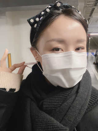 고세이프 마스크 50개입 + 실리콘 마스크 스트랩 — 5점을 준 리뷰어가 2020년 11월 올린 사용 사진