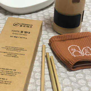 클로에코 친환경 풀빨대와 폐플라스틱 컵홀더 — 5점을 준 리뷰어가 2020년 8월 올린 사용 사진
