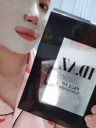 아이디플라코스메틱 페이스핏 플라스터 마스크 — 5점을 준 리뷰어가 2020년 5월 올린 사용 사진