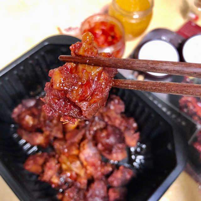 쿡스딜리 매콤족발+커리족발+무김치+마늘소스 리뷰 사진