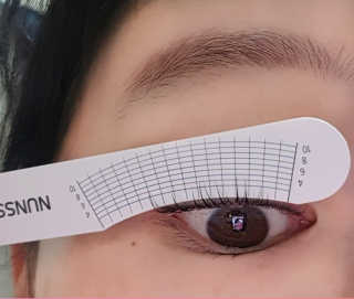 닥터존스킨 눈썹자라 — 5점을 준 리뷰어가 2020년 8월 올린 사용 사진