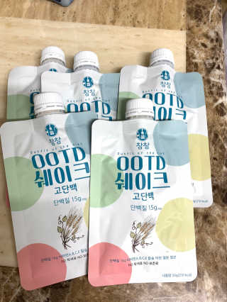 [꾸콤] 참참 OOTD쉐이크 고단백 일주일세트 50g x 5 — 5점을 준 리뷰어가 2020년 10월 올린 사용 사진