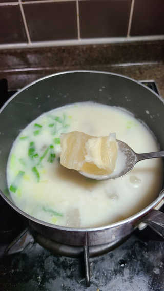 한촌몰 설렁탕집 가마솥 도가니탕 350g x 2팩 — 5점을 준 리뷰어가 2020년 8월 올린 사용 사진