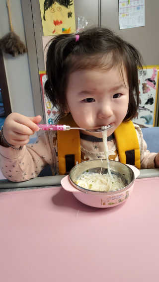 [네이처빌] 우리쌀로 만든 글루텐프리 컵쌀국수 — 5점을 준 리뷰어가 2020년 11월 올린 사용 사진