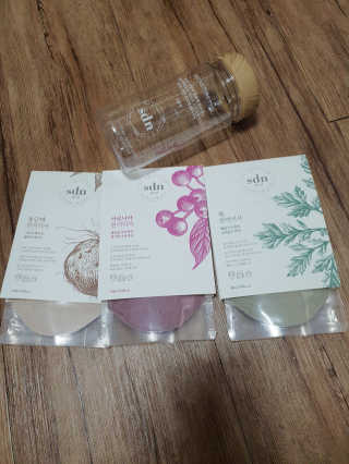 산들녘 한끼식사 스타터 패키지-둥근마/아로니아/쑥+전용보틀 — 5점을 준 리뷰어가 2020년 6월 올린 사용 사진