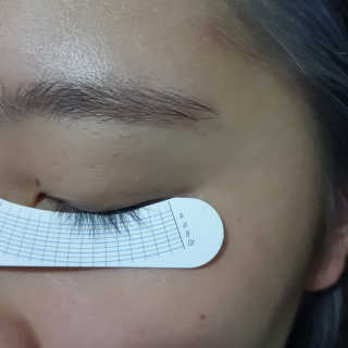 닥터존스킨 눈썹자라 — 5점을 준 리뷰어가 2020년 10월 올린 사용 사진