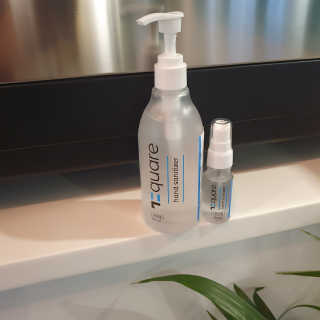온가족 위생습관, 72스퀘어 손소독제 300ml+30mlx2 구성 — 5점을 준 리뷰어가 2020년 10월 올린 사용 사진