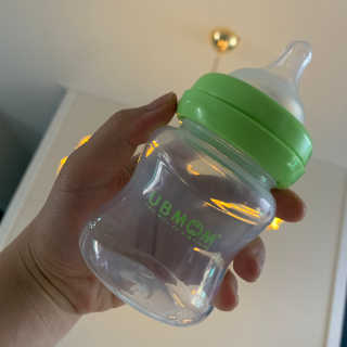 유비맘 신생아젖병 120ml 트리플팩_ 젖꼭지 포함 — 5점을 준 리뷰어가 2020년 6월 올린 사용 사진