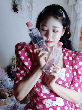 아쿠아스 플레이버워터 [아쿠아스] 제로칼로리 플레이버워터 복숭아/청포도 1BOX 20개입 — 5점을 준 리뷰어가 2020년 7월 올린 사용 사진