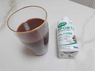 셀렉스스포츠 셀렉스 스포츠 드링크 초콜릿 _ 330ml x 12팩 — 5점을 준 리뷰어가 2020년 11월 올린 사용 사진