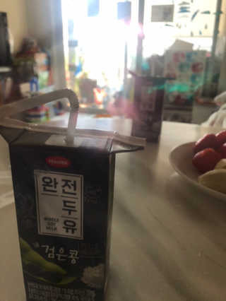 세상간단 완전푸드 [완전두유] 5종 — 5점을 준 리뷰어가 2020년 4월 올린 사용 사진