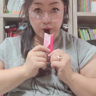 헬스업_쁘띠쁘띠석류콜라겐젤리_20g x 14포 — 4점을 준 리뷰어가 2020년 11월 올린 사용 사진