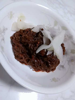 [해주냉면] 신천맛집 매운 비빔냉면 2인분 + 무절임 — 1점을 준 리뷰어가 2020년 5월 올린 사용 사진