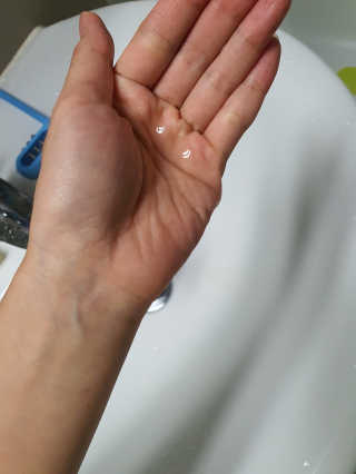 버츠비 퍼피투인원 티어리스 샴푸 앤 컨디셔너 — 3점을 준 리뷰어가 2020년 12월 올린 사용 사진