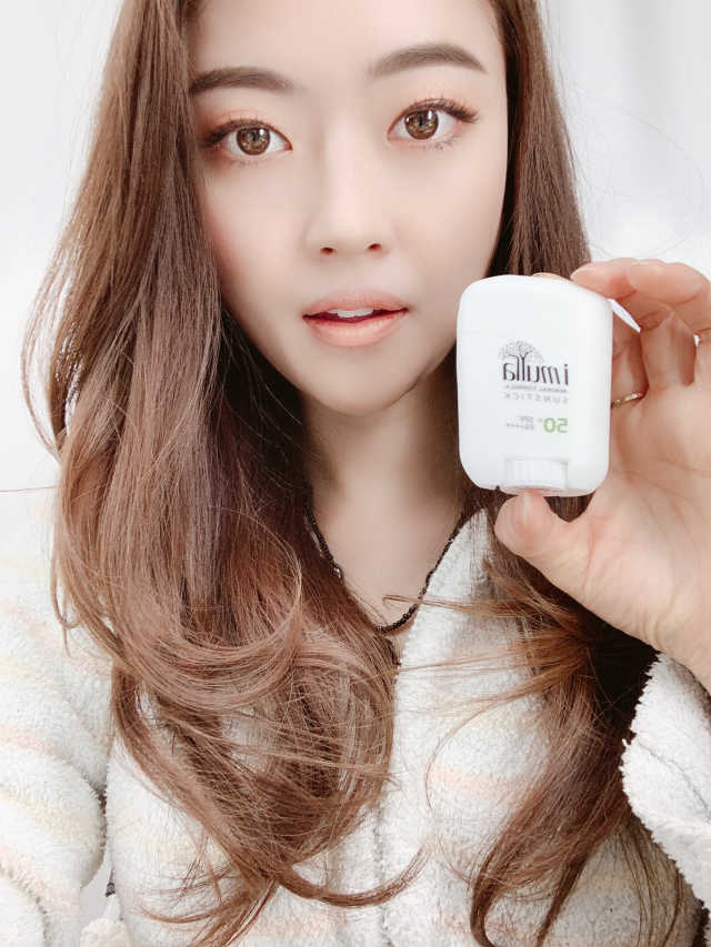 아이뮬라 수분에센스 쓱싹선스틱 리뷰 사진