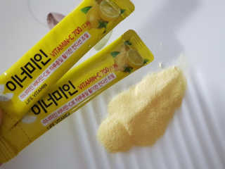 이너미인 VITAMIN-C 700 — 5점을 준 리뷰어가 2020년 9월 올린 사용 사진
