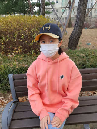 브랜디드라이프스타일코리아 행텐 헤리티지 후드 티셔츠 — 5점을 준 리뷰어가 2020년 11월 올린 사용 사진