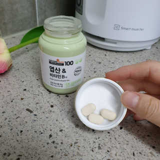 메이준뉴트리100 엽산and비타민B12 — 5점을 준 리뷰어가 2020년 4월 올린 사용 사진