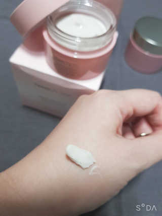 Tween.Ty Skin 트웬티스킨 리페어 아이크림 프리미엄 라인 — 5점을 준 리뷰어가 2020년 10월 올린 사용 사진