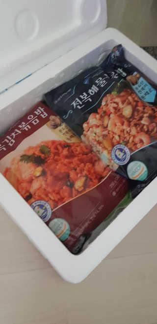 바다는다웰빙이다 전복해물볶음밥/전복김치볶음밥 250g-4봉지 — 4점을 준 리뷰어가 2020년 11월 올린 사용 사진