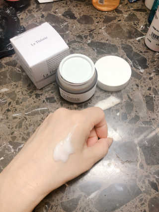 La Theorie Hydrating Ingredients | 하이드레이팅 인그레이디언츠 — 5점을 준 리뷰어가 2020년 4월 올린 사용 사진