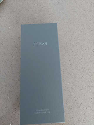 레나스 프리미엄 아로마 디퓨저 200ml  [1SET] — 5점을 준 리뷰어가 2020년 5월 올린 사용 사진