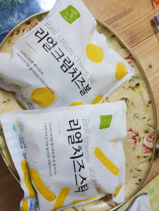 가치식탁 리얼치즈스틱, 리얼크림치즈볼 — 5점을 준 리뷰어가 2020년 6월 올린 사용 사진