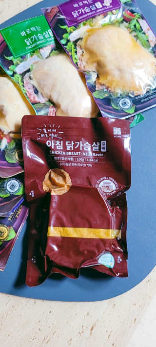 바로 먹는 아침 실온보관 닭가슴살 6종 — 5점을 준 리뷰어가 2020년 9월 올린 사용 사진