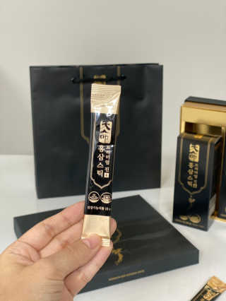 헬스업_천명진프리미엄홍삼스틱_10ml x 30포 — 5점을 준 리뷰어가 2020년 12월 올린 사용 사진