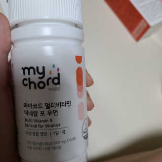 JW중외제약 마이코드 멀티비타민미네랄 포 우먼 — 5점을 준 리뷰어가 2020년 6월 올린 사용 사진