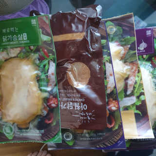바로 먹는 아침 실온보관 닭가슴살 6종 — 5점을 준 리뷰어가 2020년 9월 올린 사용 사진