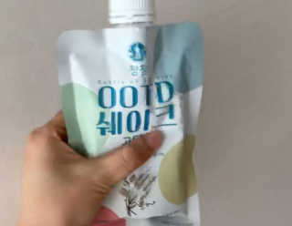 [꾸콤] 참참 OOTD쉐이크 고단백 일주일세트 50g x 5 — 4.5점을 준 리뷰어가 2020년 10월 올린 사용 사진