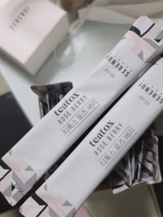 세렌디뷰티_이너뷰티 티톡스 로즈 베리 — 5점을 준 리뷰어가 2020년 7월 올린 사용 사진