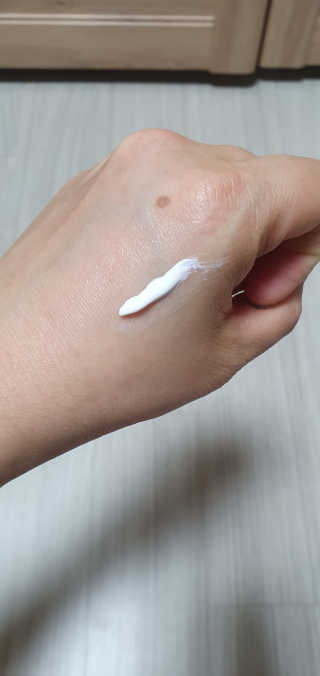 더마비 에브리데이 선블록 SPF50+PA++++ — 5점을 준 리뷰어가 2020년 4월 올린 사용 사진