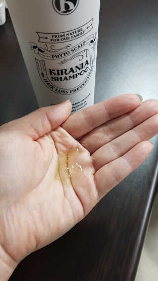 키라니아 피토스칼프 탈모완화 기능성샴푸 500ml — 5점을 준 리뷰어가 2020년 12월 올린 사용 사진