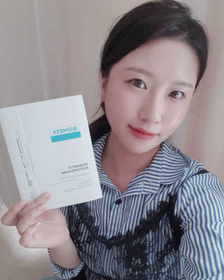 바이오믹 BIOMEEK SENSIMETIC SOOTHING MASK.S — 4.5점을 준 리뷰어가 2020년 7월 올린 사용 사진