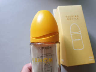 유비맘 PPSU 젖병 노꼭지_200ml_컬러 랜덤 발송 — 5점을 준 리뷰어가 2020년 9월 올린 사용 사진