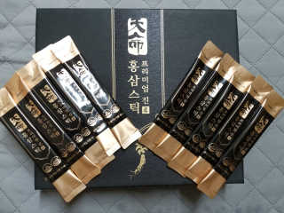 헬스업_천명진프리미엄홍삼스틱_10ml x 30포 — 4점을 준 리뷰어가 2020년 8월 올린 사용 사진