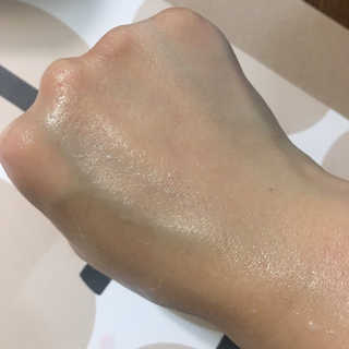 어글리프루프 에센스 스탑디어글리 레드모먼트 에센스 120ml — 5점을 준 리뷰어가 2020년 8월 올린 사용 사진