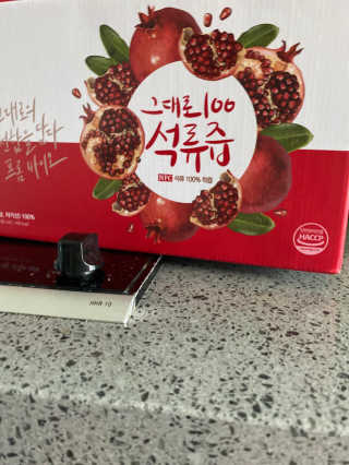 프롬바이오 오직 석류만 [그대로100 석류즙] 하루 1포로 건강하게 — 5점을 준 리뷰어가 2020년 6월 올린 사용 사진