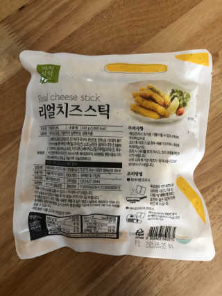 가치식탁 리얼치즈스틱, 리얼크림치즈볼 — 5점을 준 리뷰어가 2020년 8월 올린 사용 사진