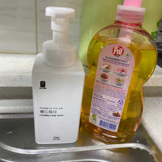 [생활공작소]핸드워시 용기 500ml 1개+리필 400ml 2개 — 5점을 준 리뷰어가 2020년 9월 올린 사용 사진